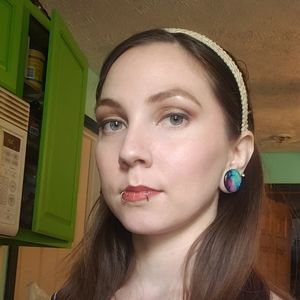 Meet your Posher, Sonya